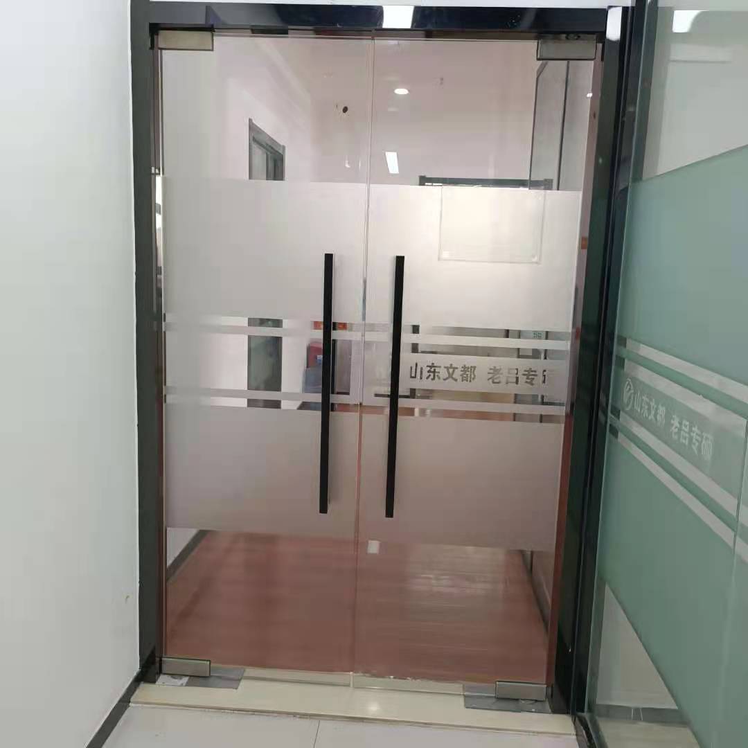 浴室玻璃門(mén)的種類(lèi)有哪些？